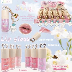Lipgloss with bee keychain